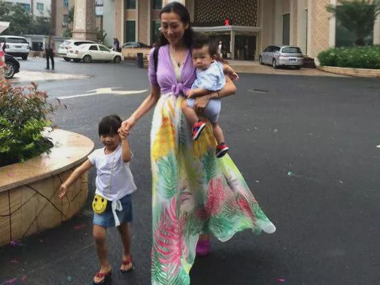 陈浩民谈五年连生4个孩子,陈浩民谈四胎原因