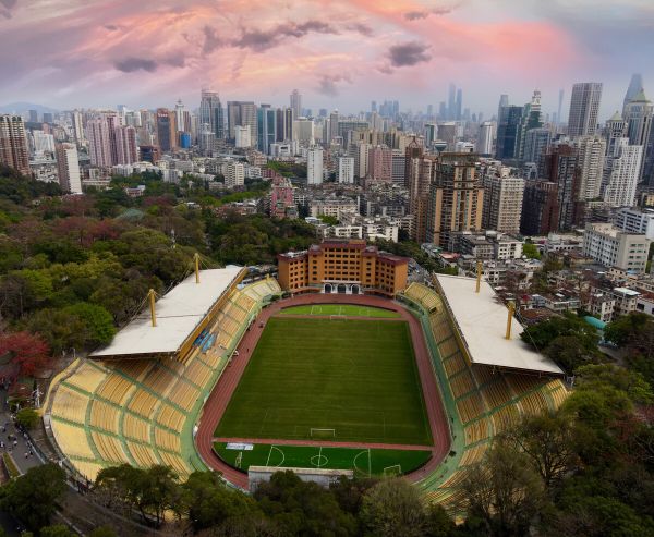 行路难不忘报国,中超球队体育场