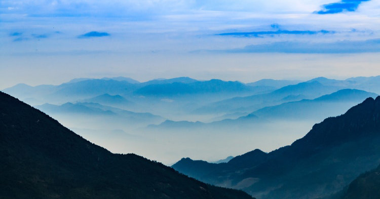 故事：心上人吵着闹着要退婚，我被欺负时他怒“我王妃也敢动？”