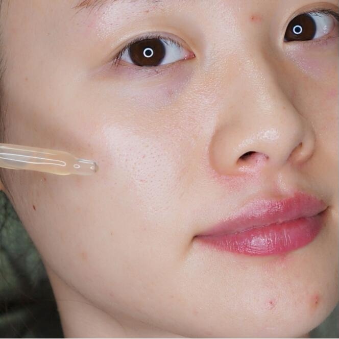 冬季夜间修护肌肤，雅诗兰黛特润修护肌透精华露测评