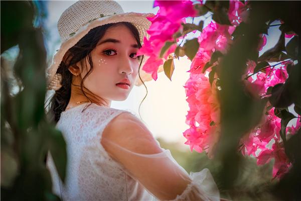 夫妻之间待久了真的会腻吗,夫妻天天腻在一起感情会腻吗