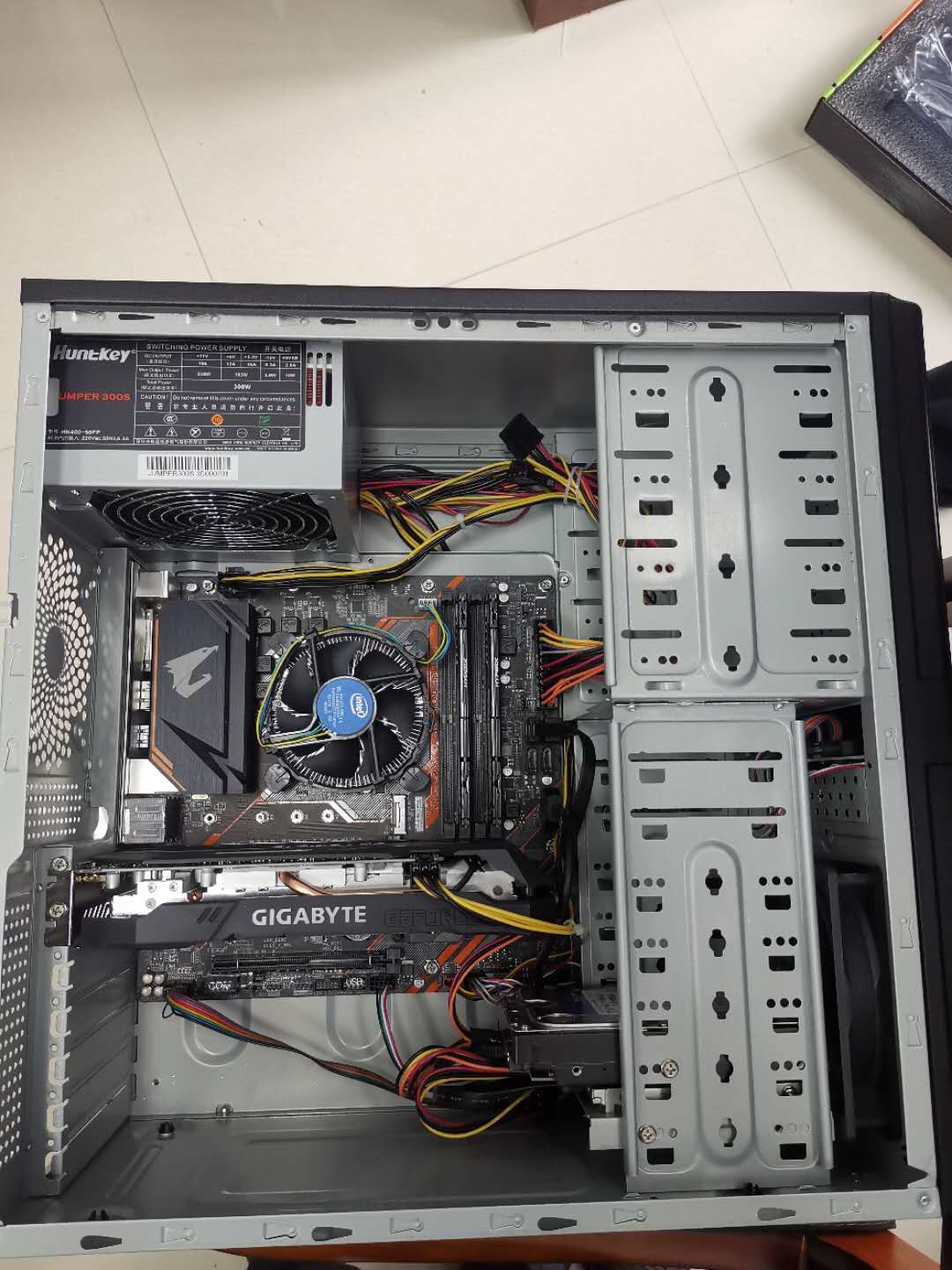 i59400f迷你主机怎么配,i59400f主机怎么配