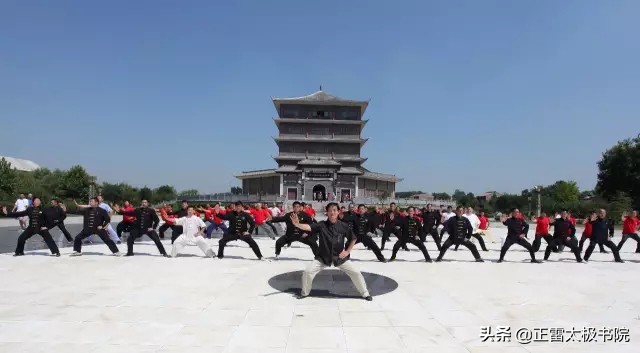 初学站桩无极桩浑圆桩太极桩,太极浑圆桩功视频