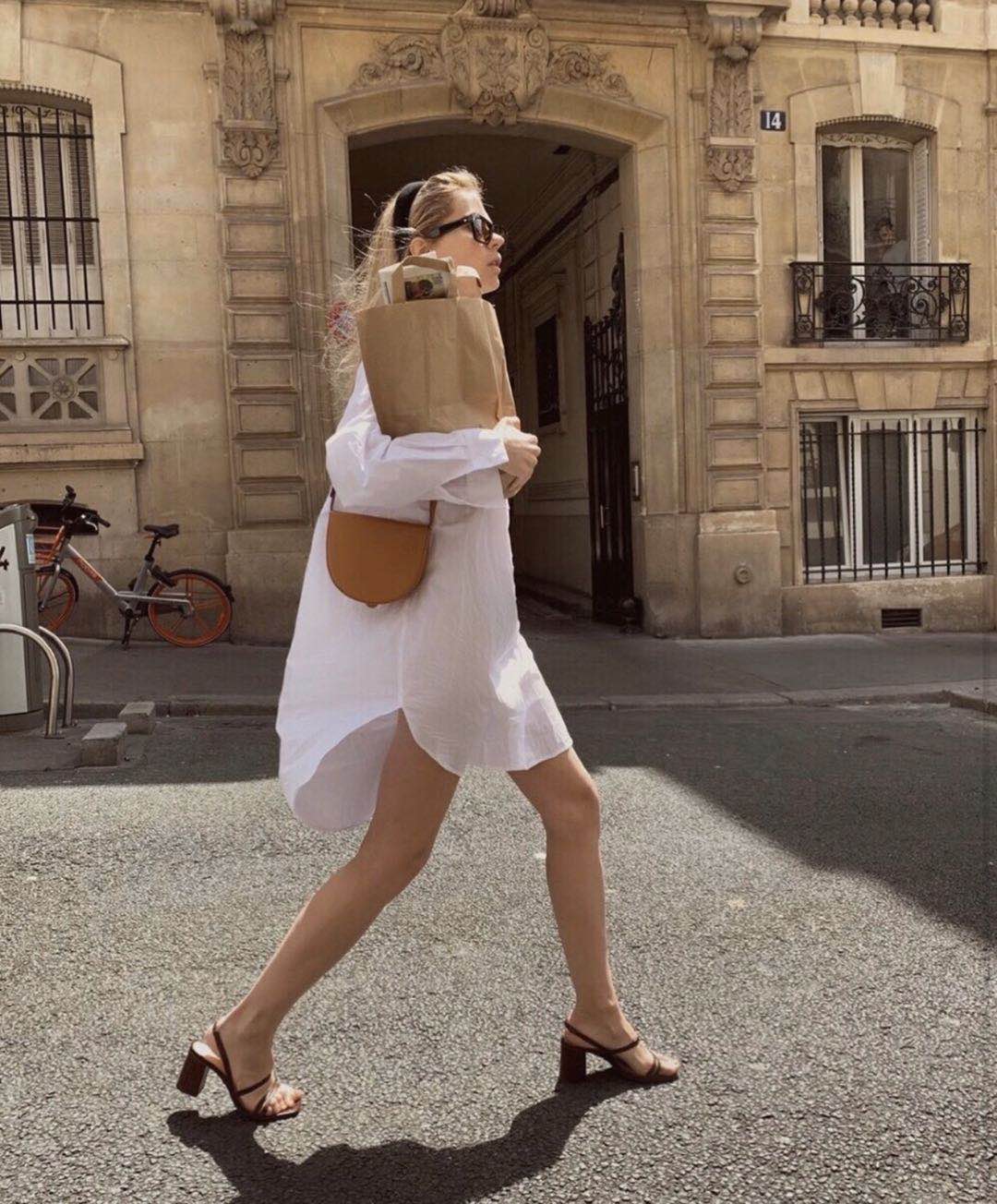 最好看百搭的大牌棕色系包包,韩剧女主同款斜挎帆布包