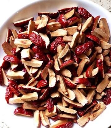 纯手工零添加阿胶糕吃出好气色,纯手工阿胶糕才能吃出好气色