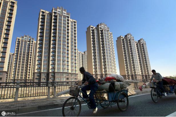 100万买的房子现在只有50万,100万的房子便宜卖给亲人合法吗