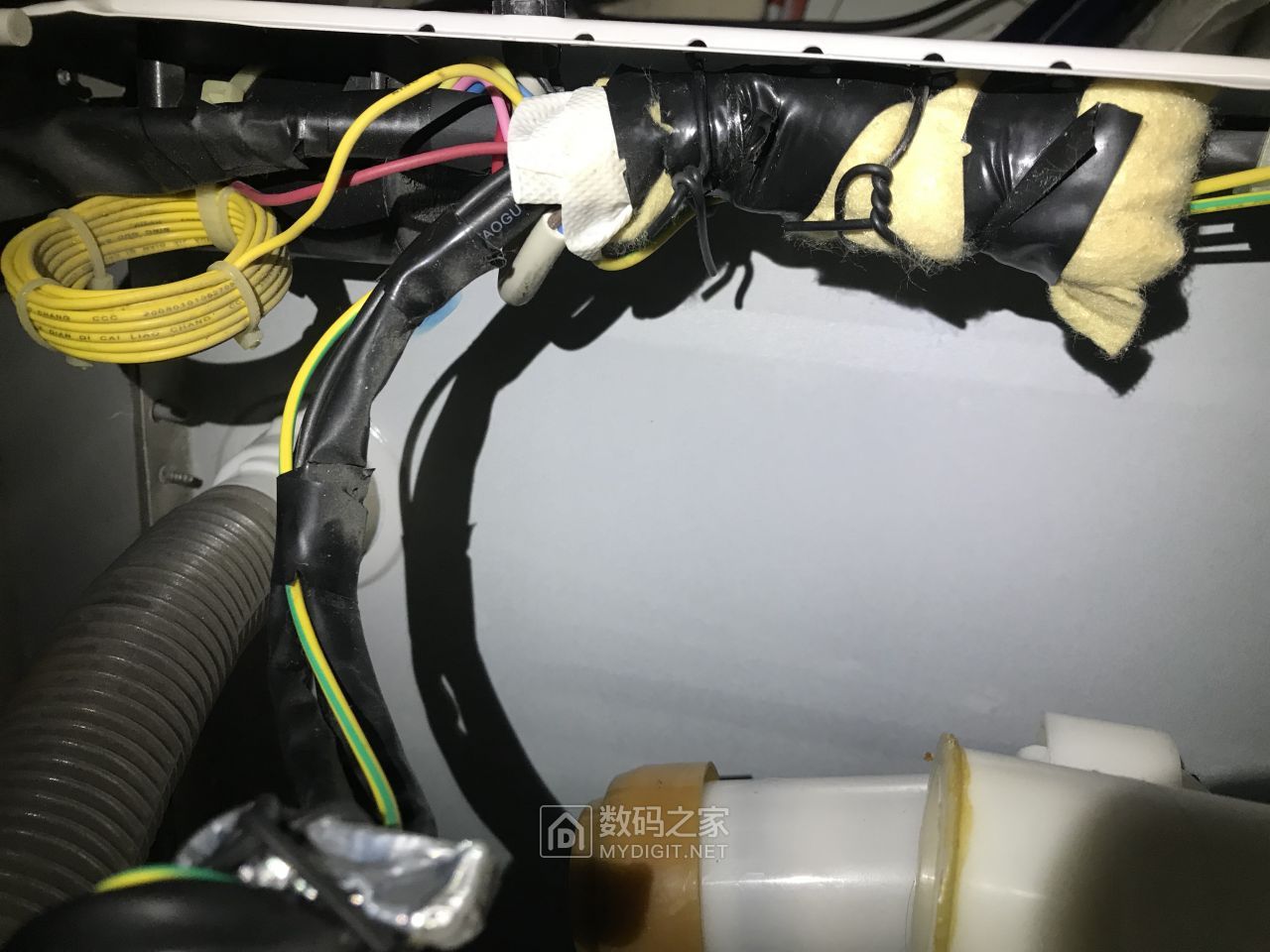 三洋全自动洗衣机故障码e8,三洋全自动洗衣机出现故障码e12