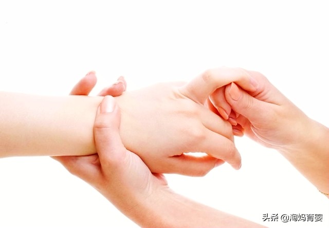 孕妇缓解水肿的9个小技巧,缓解孕期水肿都有哪些方法