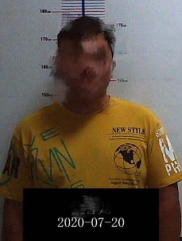 路怒症男子拦停对方就打,男子路怒症发视频骂全县人