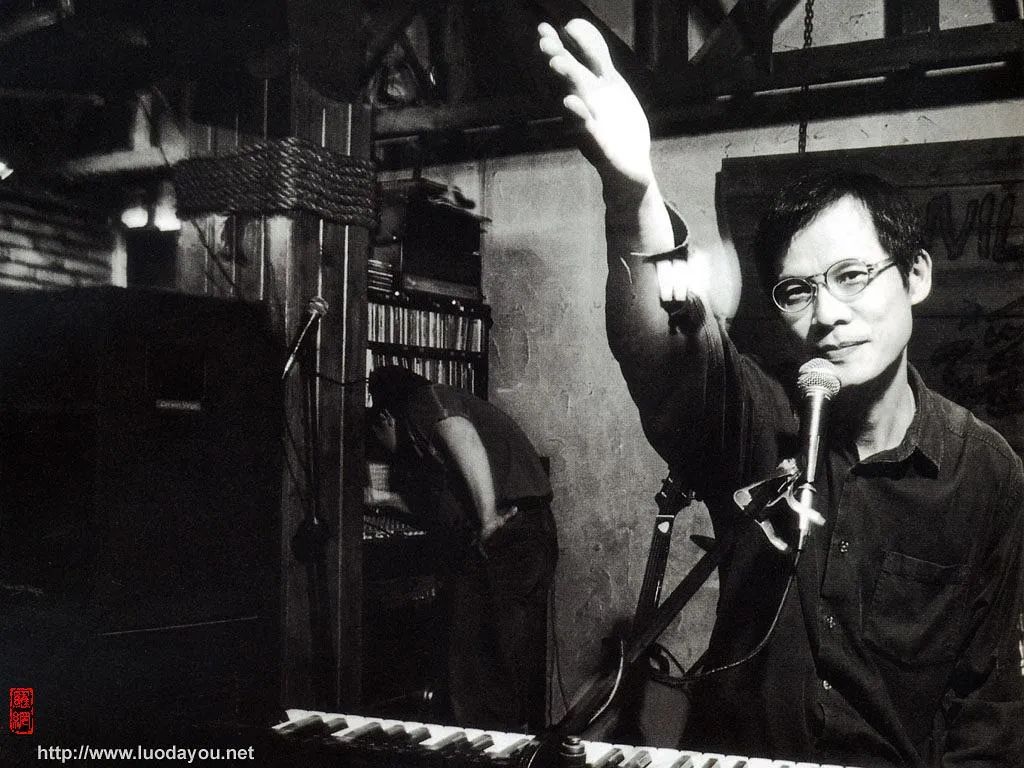 弃医从乐罗大佑的地位,罗大佑弃医从艺