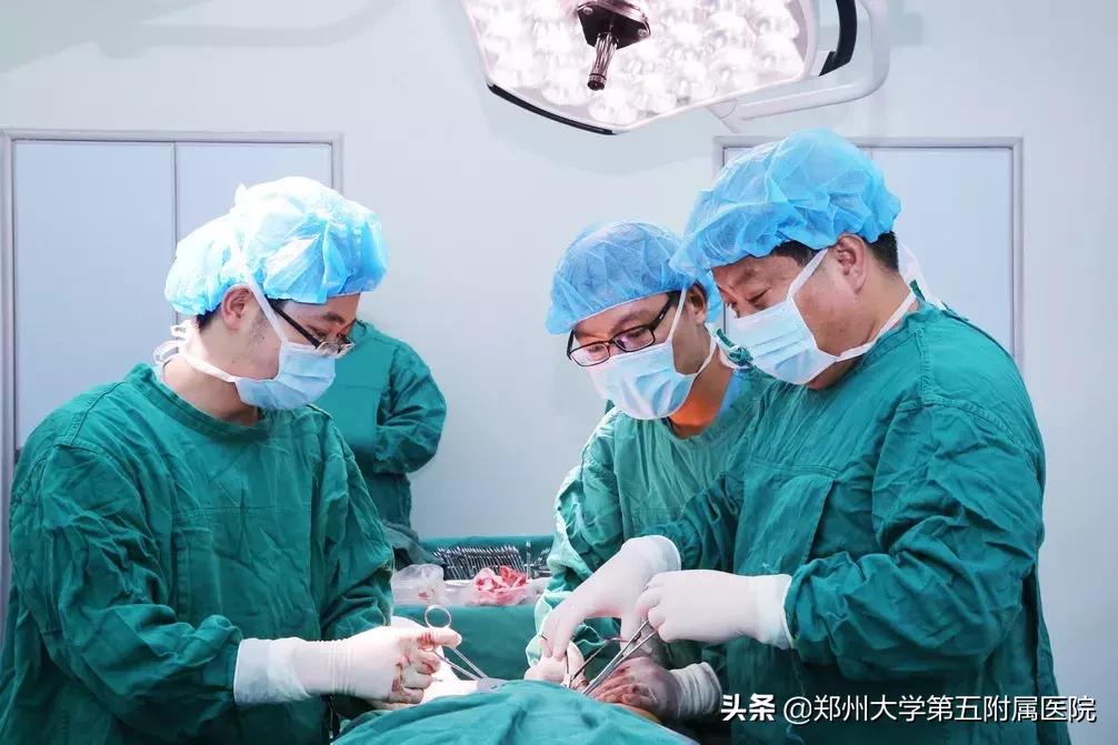 生死一脉牵，一例下腔静脉平滑肌瘤病的诊治历程