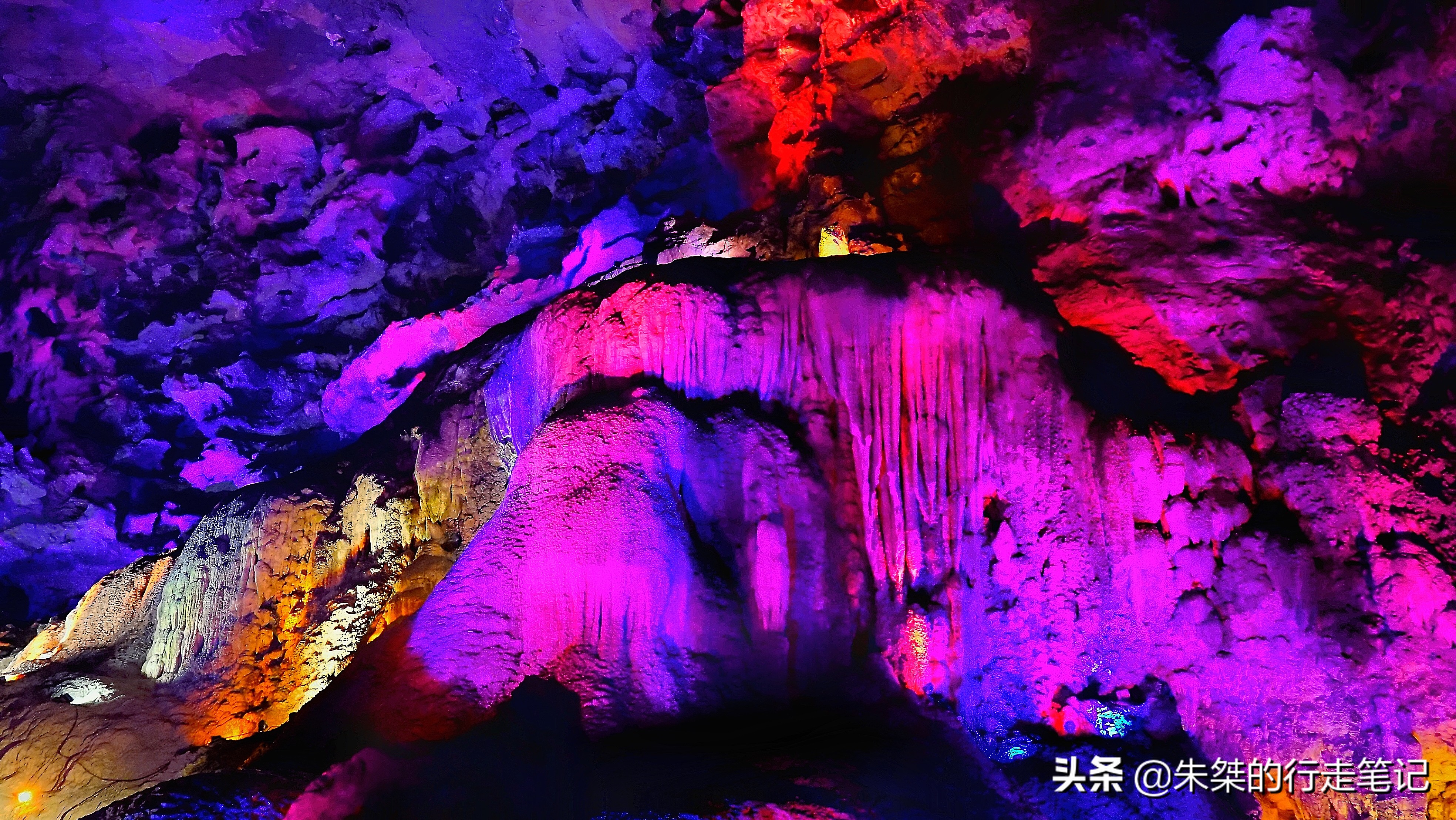 钟乳石洞景观,中国有名的钟乳石洞