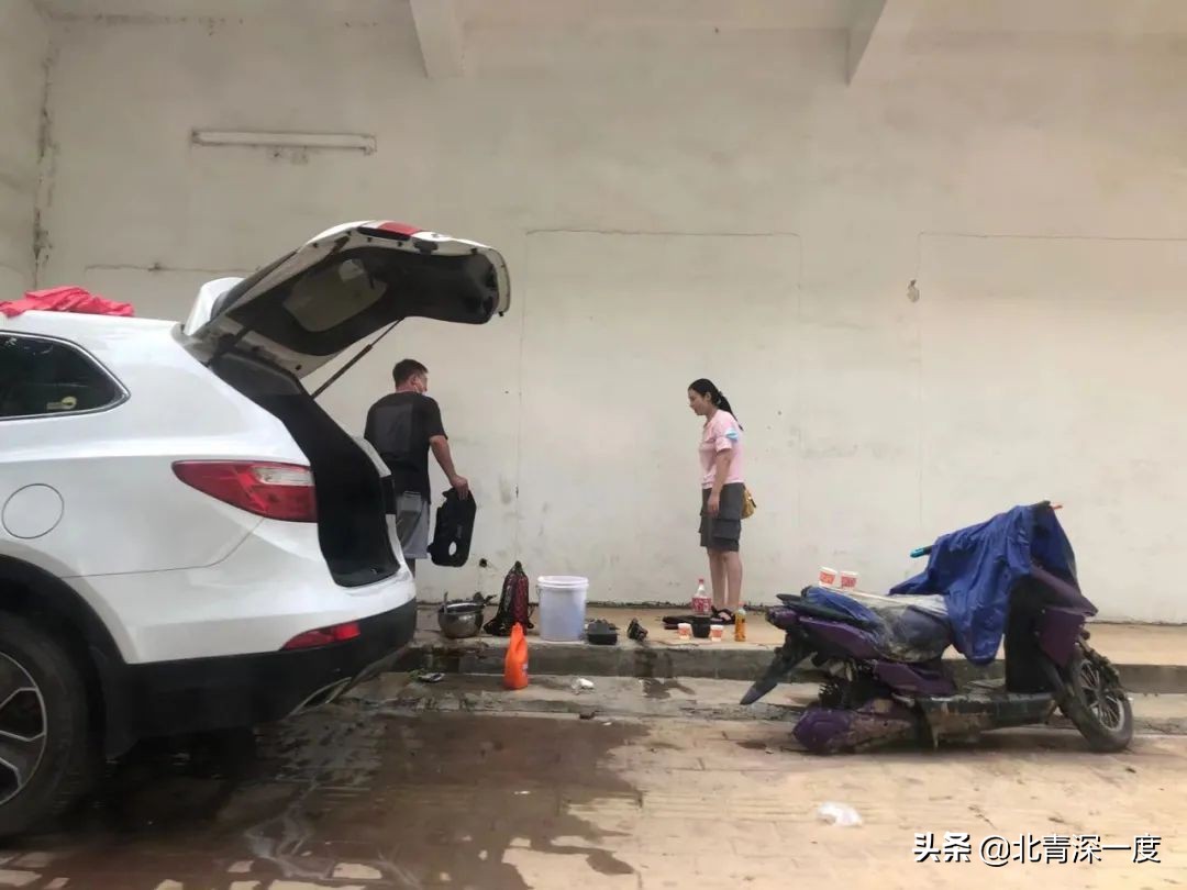 郑州大量低价泡水车出售,河南泡水车那么多卖给谁