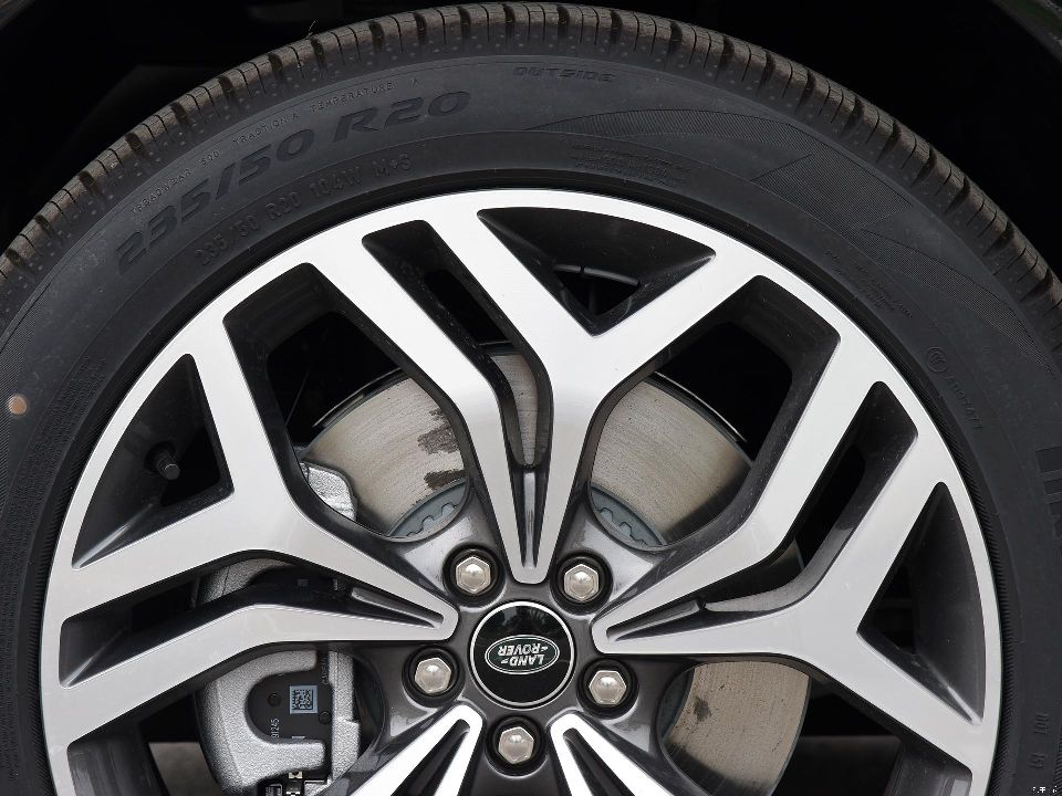 提新车不要着急付款,提新车时别急着开走