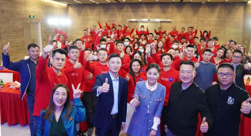 “数智生花共赢未来”2021孚盟新品发布会，在上海成功举办