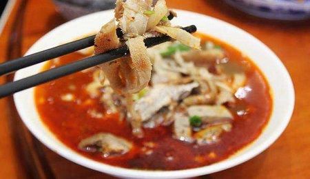 寻味宝塔｜世纪难题之晚上吃啥？羊杂碎！