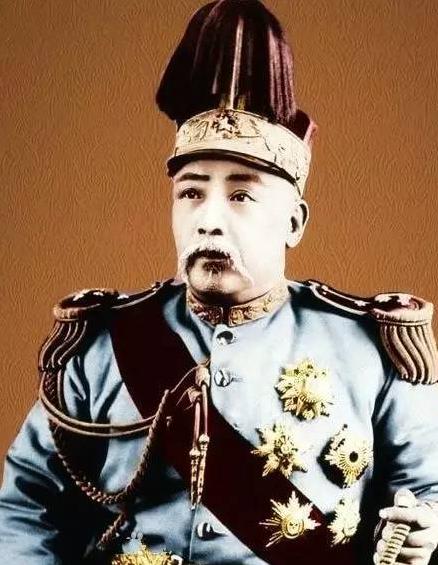 世界现代军装起源,世界历史军装