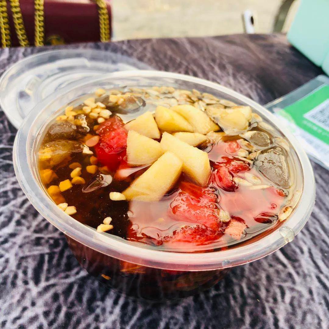 大学生摆摊真的不错吗？收益真的好吗？