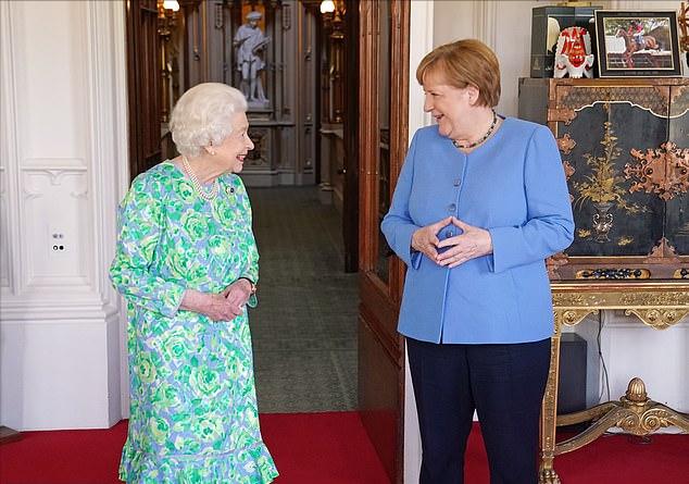 默克尔67岁照片,默克尔离任最新消息