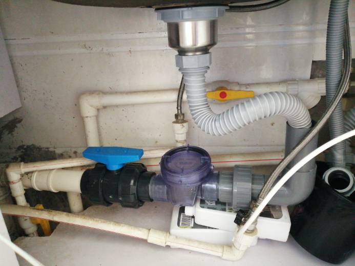 怎么防止一楼厨房反水问题,怎么防止厨房返水堵塞呢