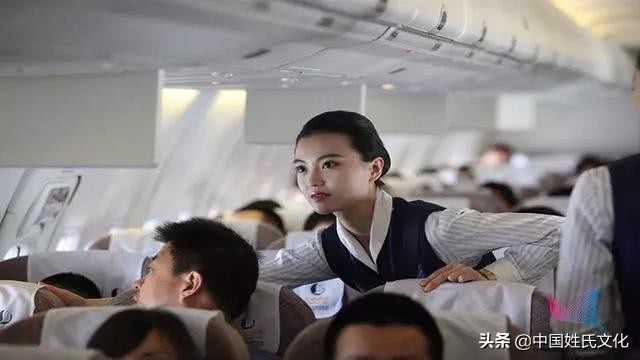 空姐系丝巾除了美观还有什么作用,空姐系的丝巾有什么用