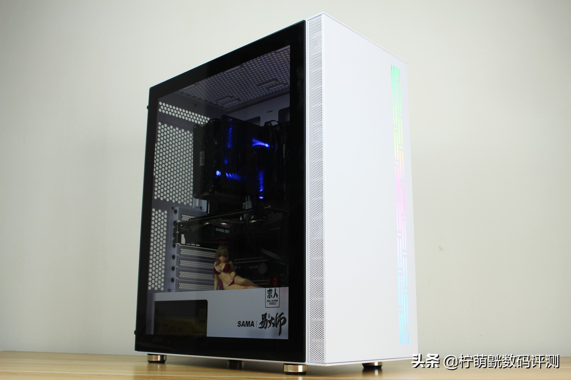 神光侧透不单调,畅快装机不求人易大师神光白色版上机体验