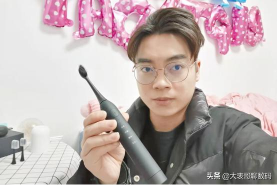 飞利浦贵的跟便宜的有什么区别,飞利浦贵的和便宜的有什么不同