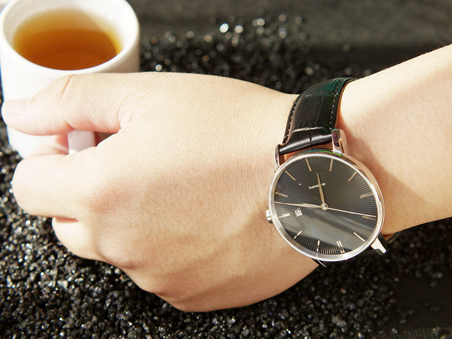 轻派机械表不同场合不同的你