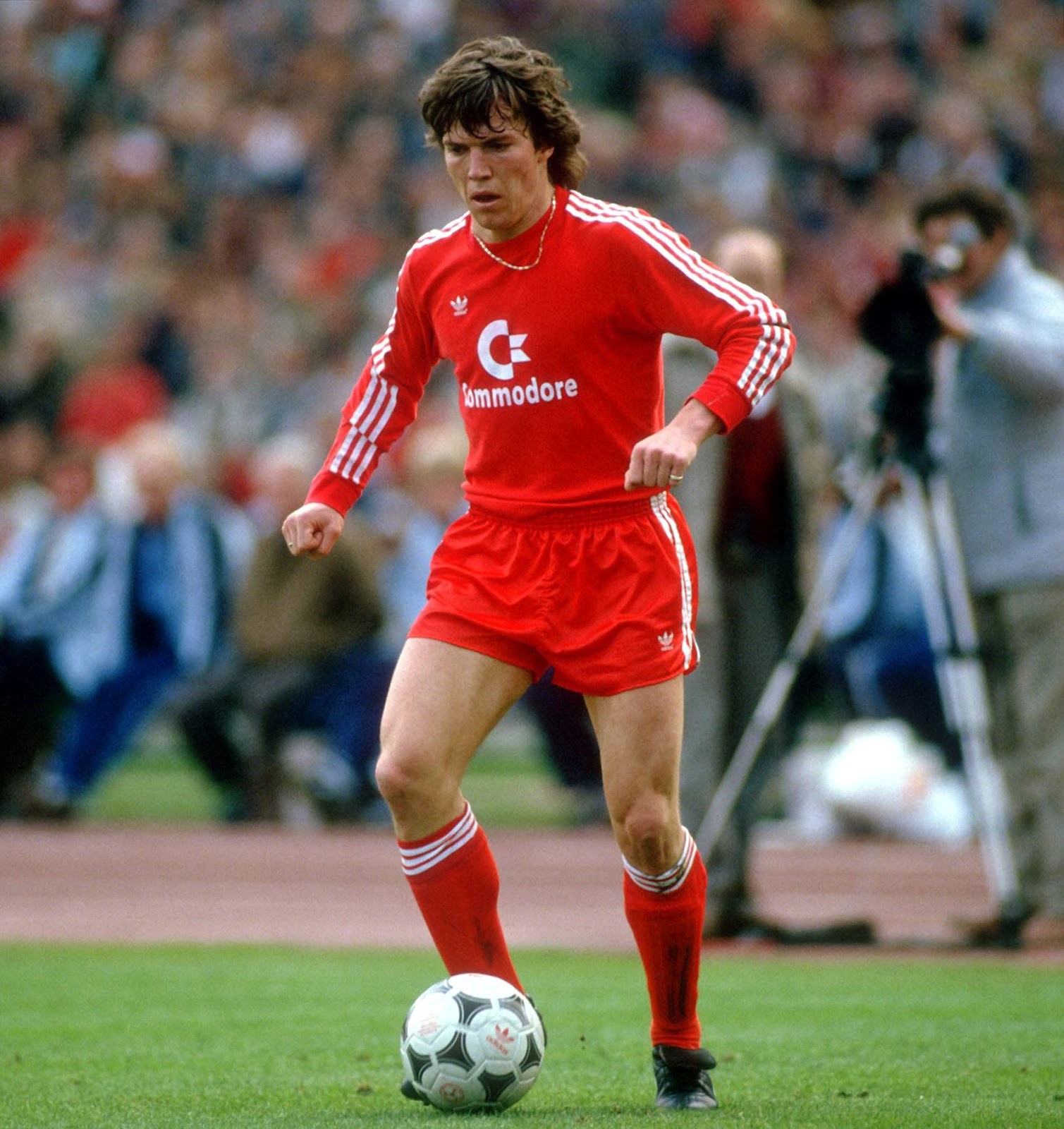 赫内斯谈罗本续约,赫内斯加盟德甲