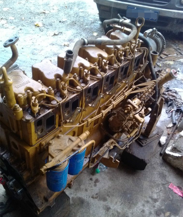 柴油发动机缸垫冲了有什么症状,柴油发动机冲气缸的原因有哪些