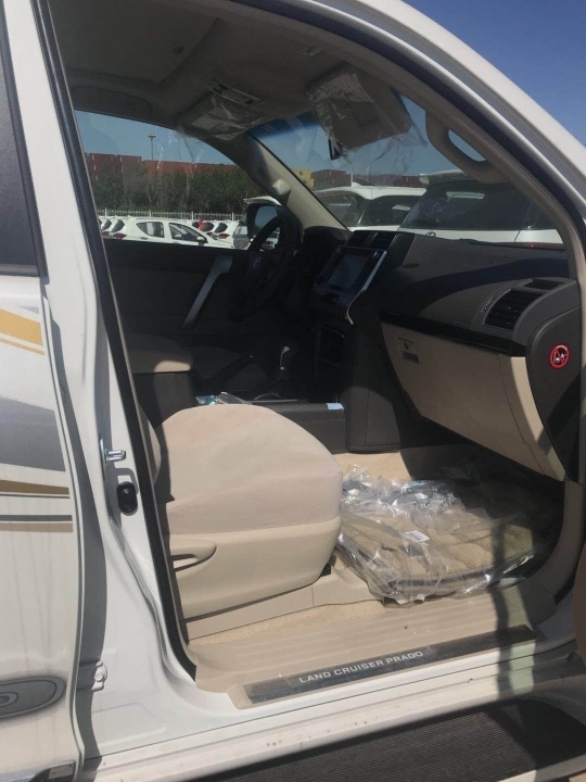 2022丰田新款越野suv大七座,丰田霸道suv越野4驱2020款