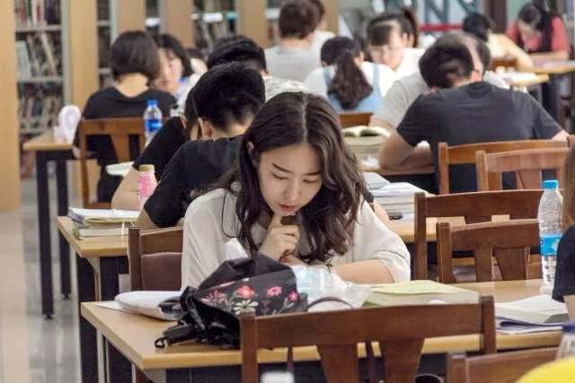 东北最强高校,东北最豪华大学图书馆