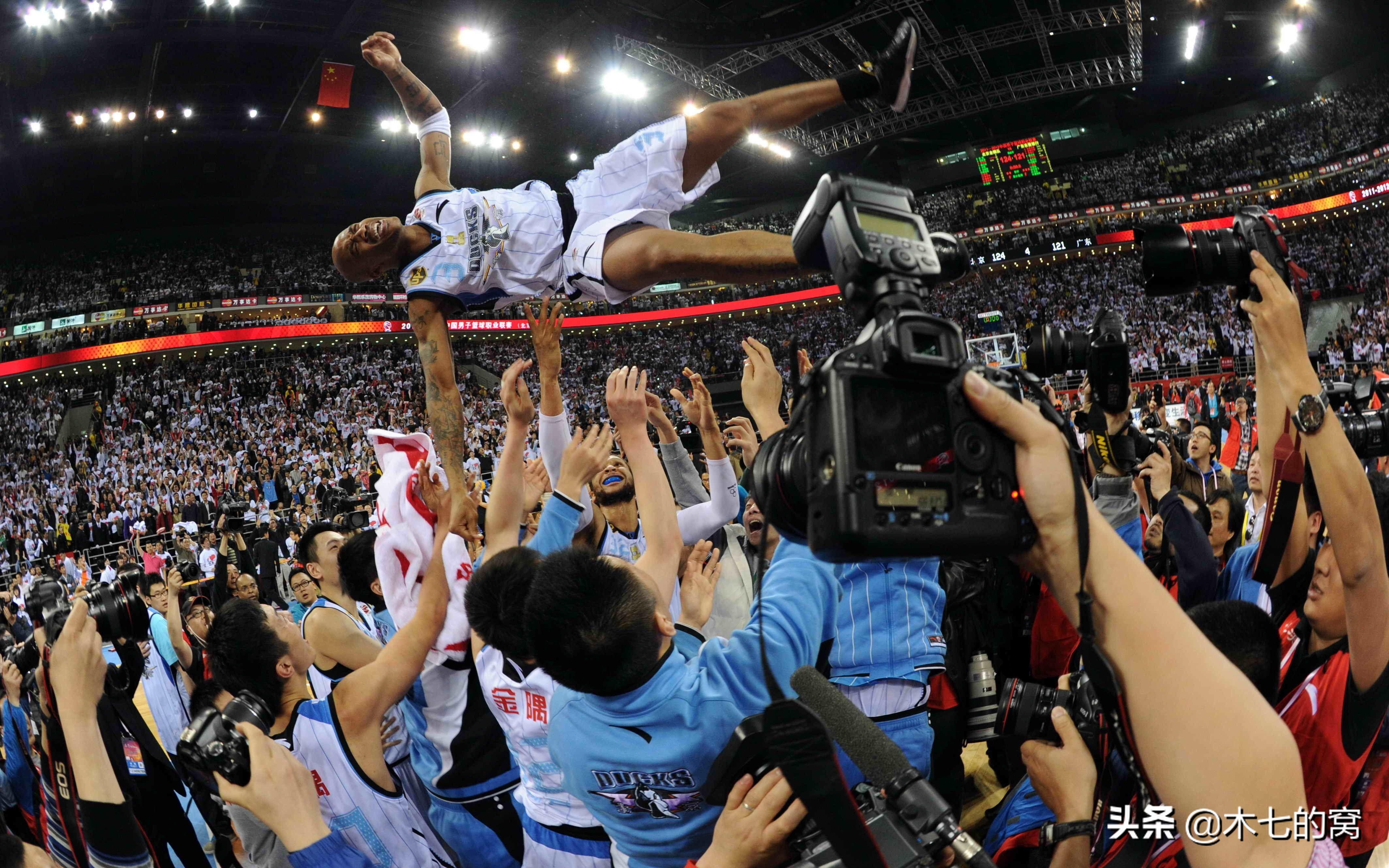 北京首钢五棵松魔鬼主场，CBA万人馆新时代