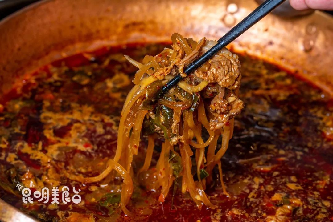 昆明最好吃的酸菜牛肉,昆明关上老坛秘制酸菜牛肉