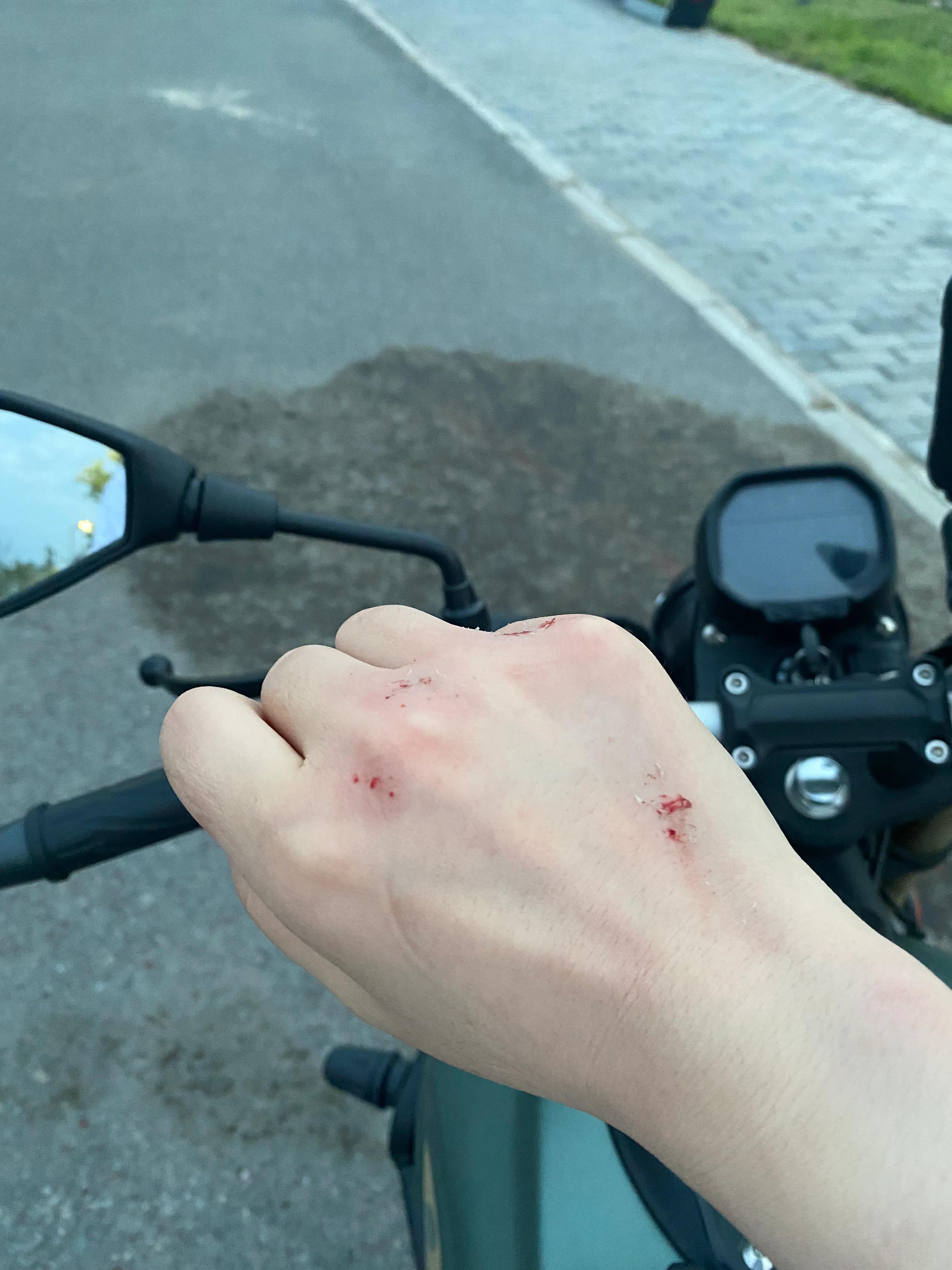 新手女骑入坑两个月装备清单,春风250sr新手装备指南女骑