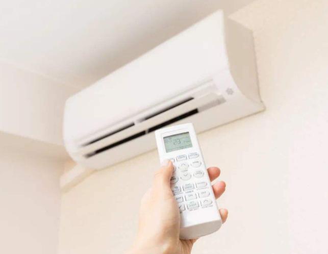 六个月宝宝吃饱了还频繁醒来,近六个月宝宝晚上频繁醒吃奶