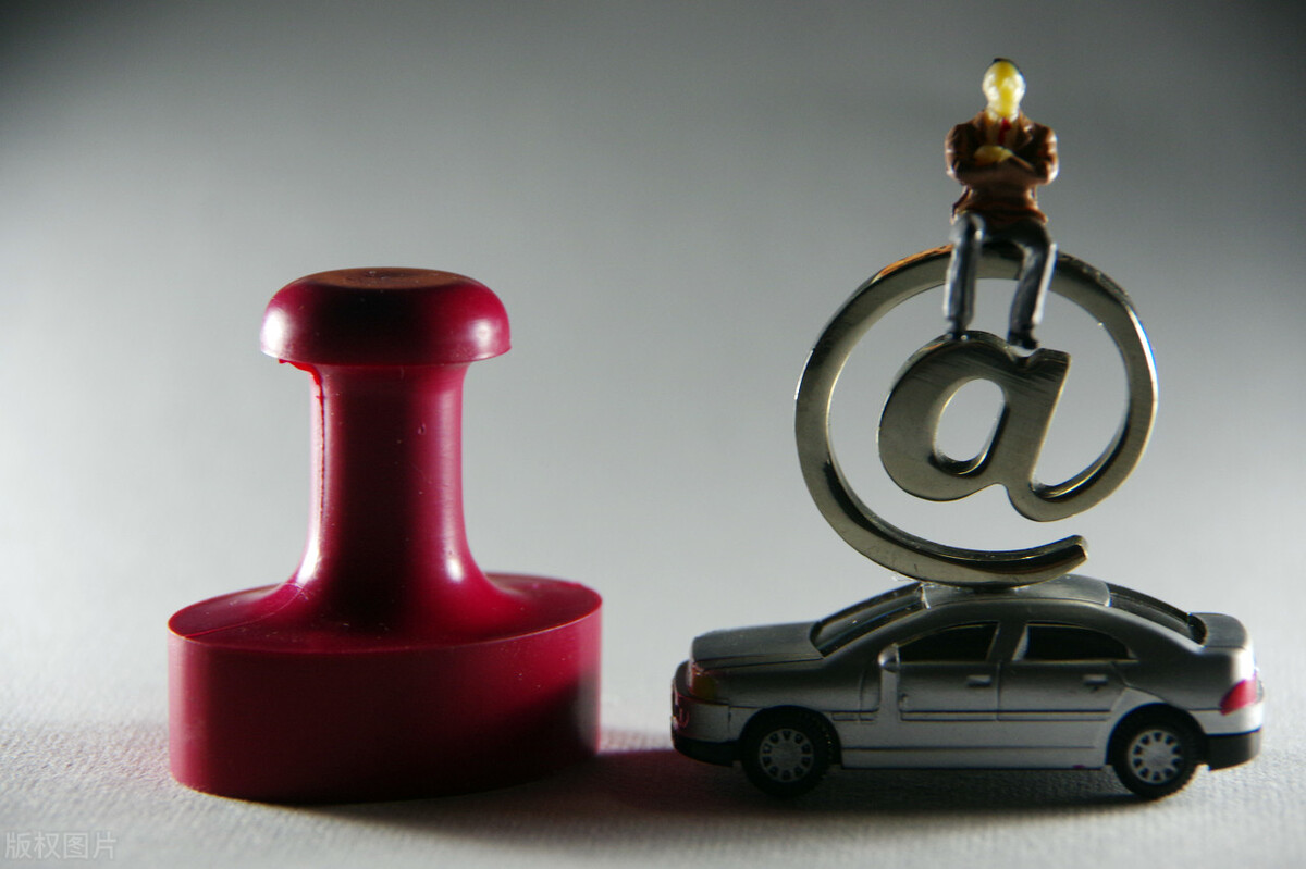 网约车司机苦熬夜班抽成高达半数,网约车司机疲劳事故频发