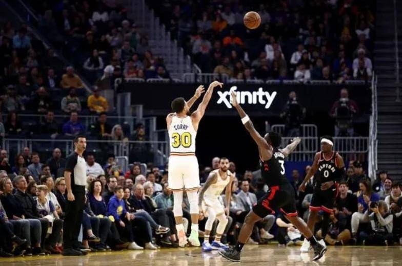 特雷杨与库里的实力,特雷杨库里谁出手快