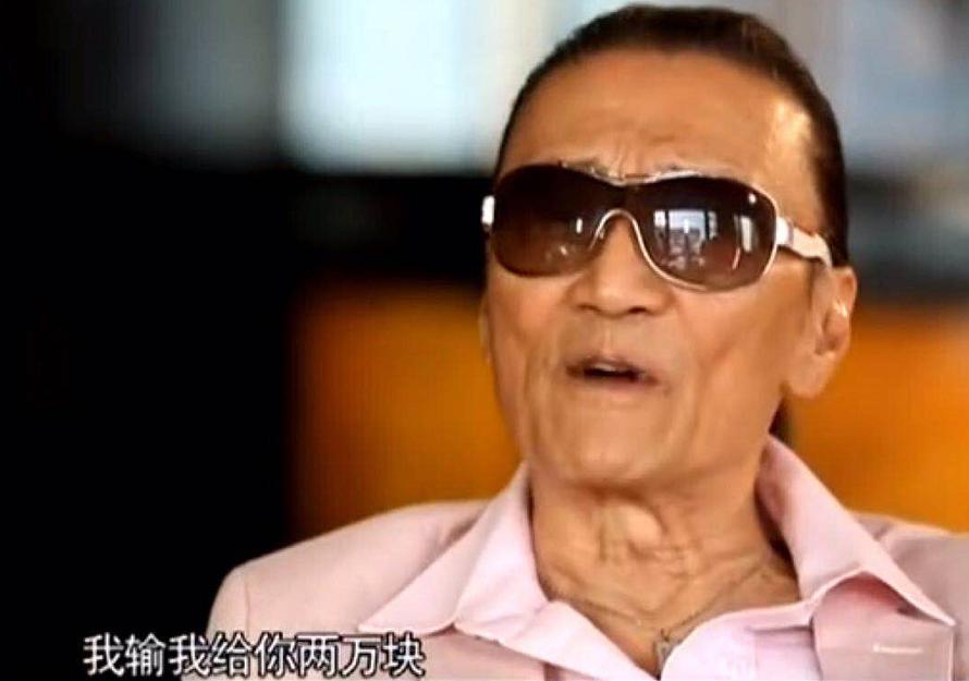 谢贤从年轻到老的视频,谢贤一年赚一栋楼