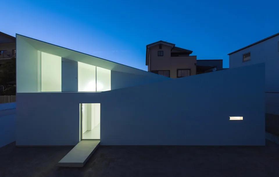 小户型极简装修风格日本,日本十几平米的房子经典设计