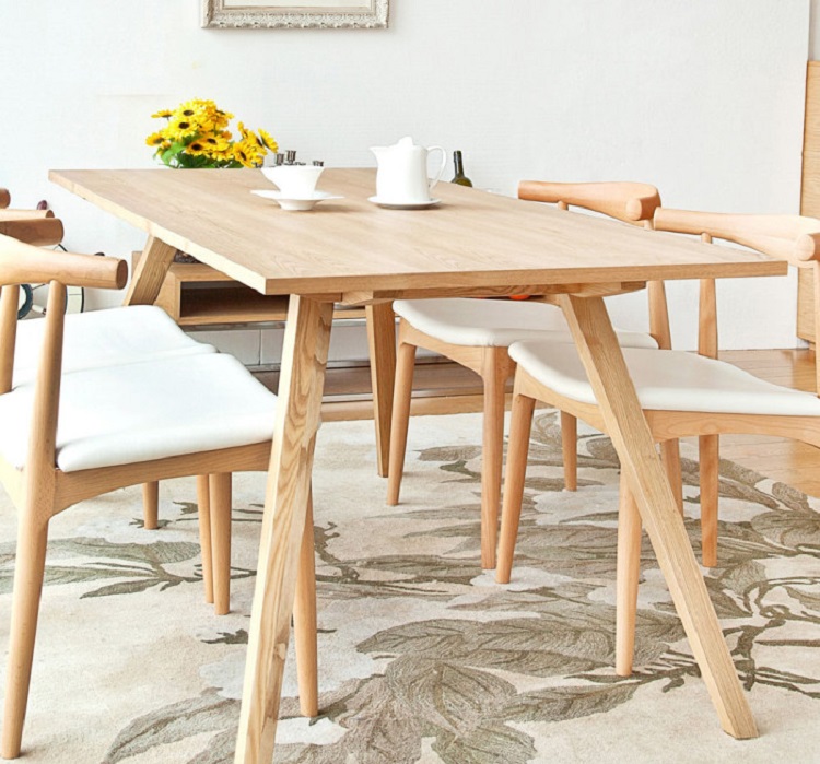 菜凉了才能放桌子上，掉漆，留印，难擦洗，想把实木换玻璃餐桌？