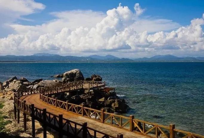 去了三亚不跟团,去了三亚不看海