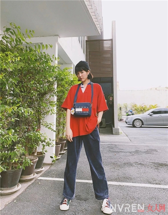 2022新款夏季潮流polo衫,洋气时髦polo衫女黄色