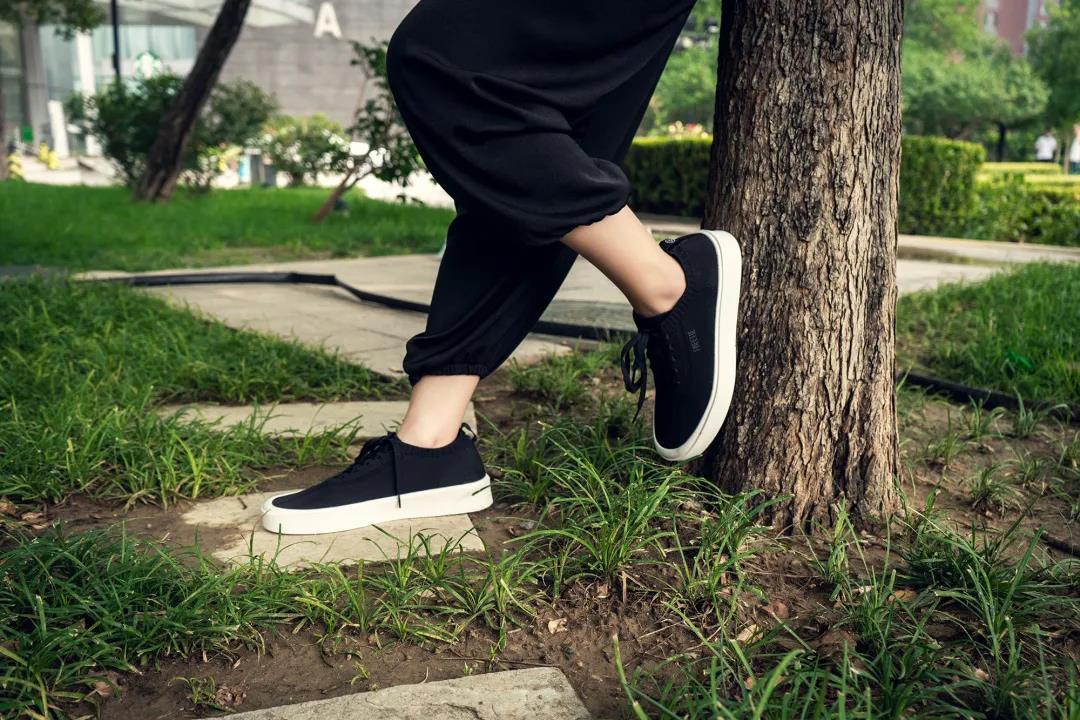 公认脚感最好的板鞋李宁,李宁板鞋上脚效果