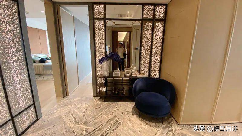 1000万可以买到什么豪车,1000万可以买到怎样的别墅