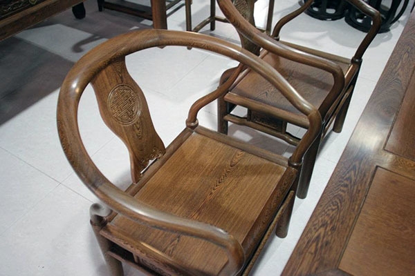 鸡翅木好还是紫檀好,鸡翅木好还是花梨好