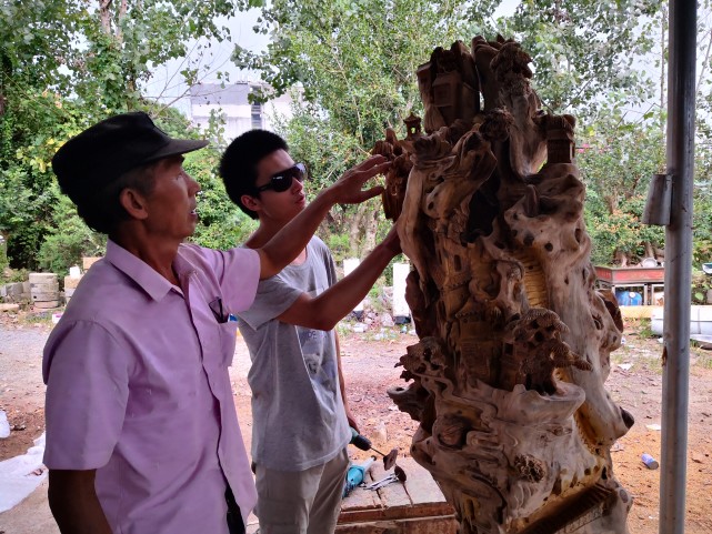 崇阳雕刻“达人”的匠心之作《华山一条路》：观者击掌叫绝