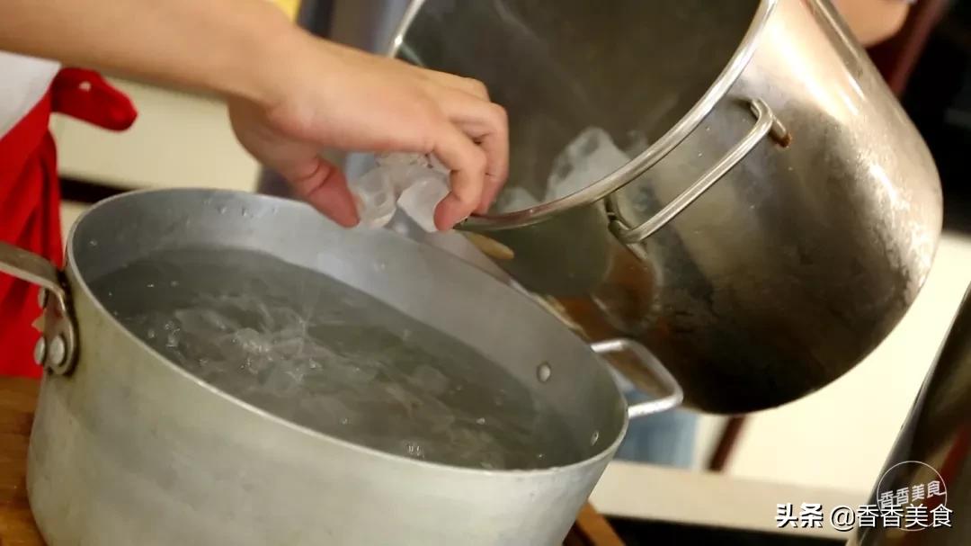 不炒不炸蒸着吃的做法,脆皮鸡怎么做才不腻