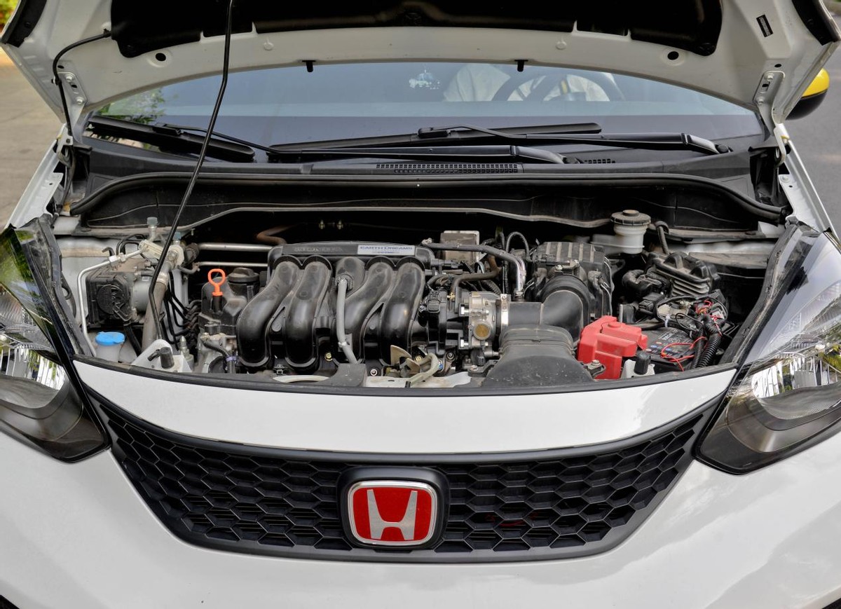 新版飞度空间,说一下04款飞度的空间