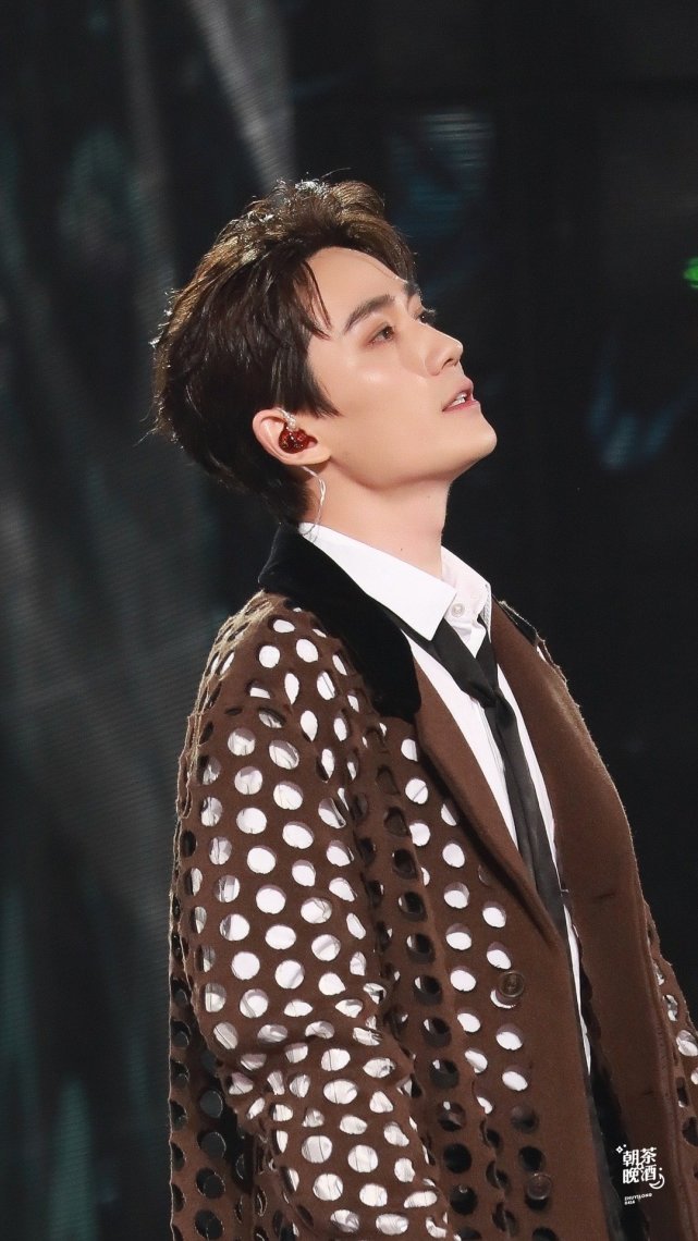 朱一龙私生饭发文脱粉,朱一龙站姐脱粉发未修图